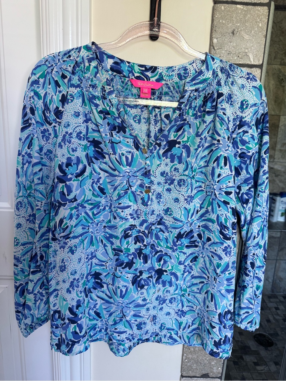 Lilly Pulitzer 🌴 Blue Aqua Floral V-Neck Blouse